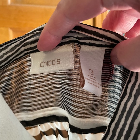 Chico’s pullover resort wear sheer blouse - Picture 5 of 8